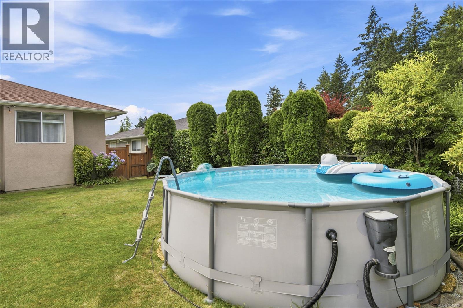 8 6766 Central Saanich Rd Property Photo 24