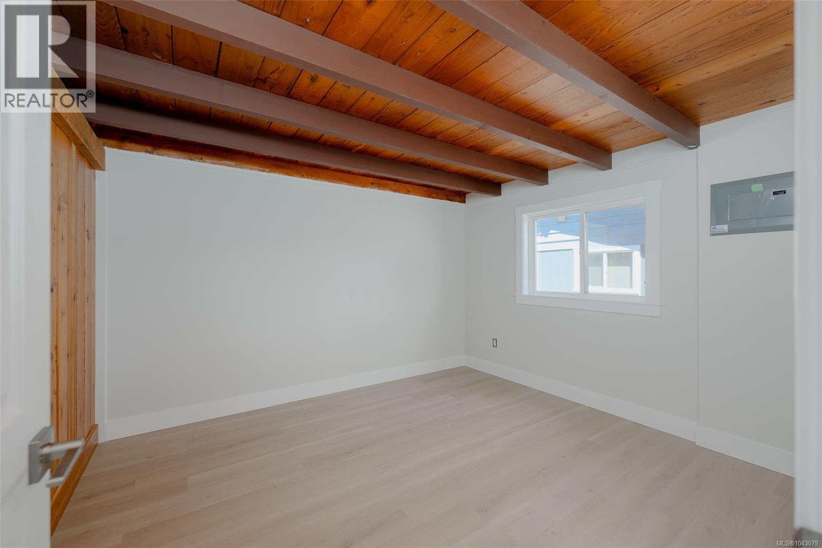 5492 Deep Bay Dr Property Photo 18