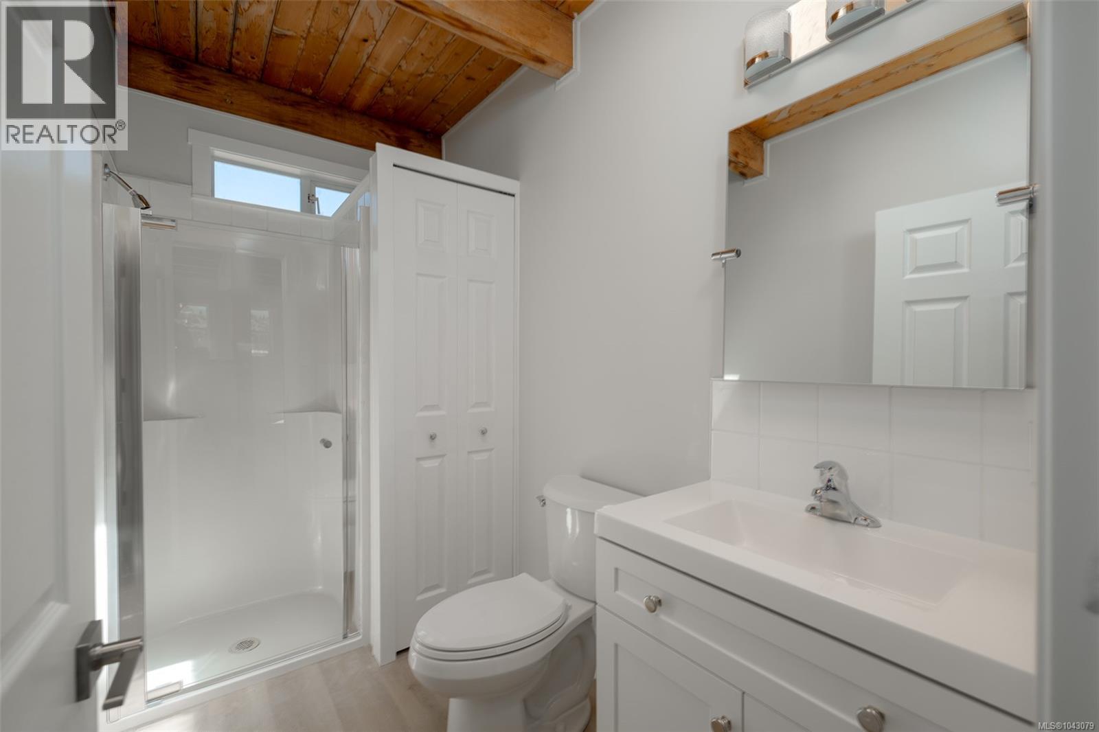 5492 Deep Bay Dr Property Photo 20