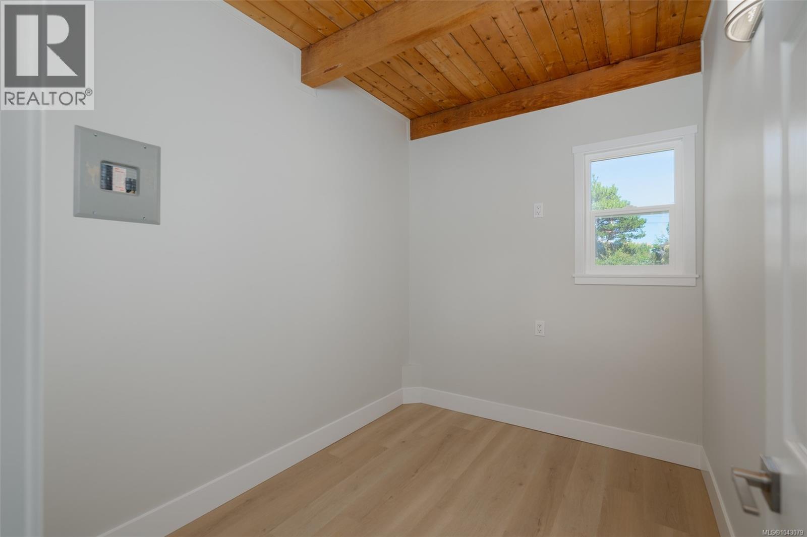 5492 Deep Bay Dr Property Photo 21