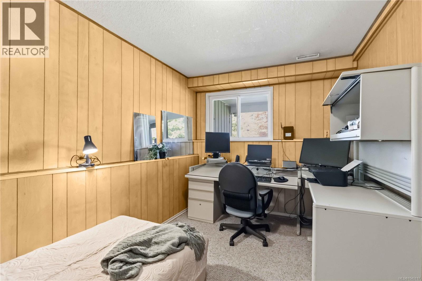 1909 Ferndale Rd Property Photo 34