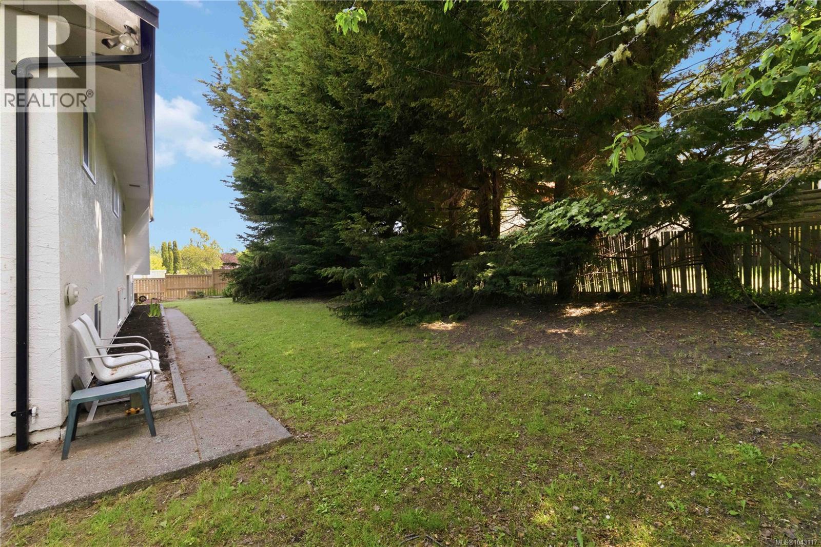 1909 Ferndale Rd Property Photo 45