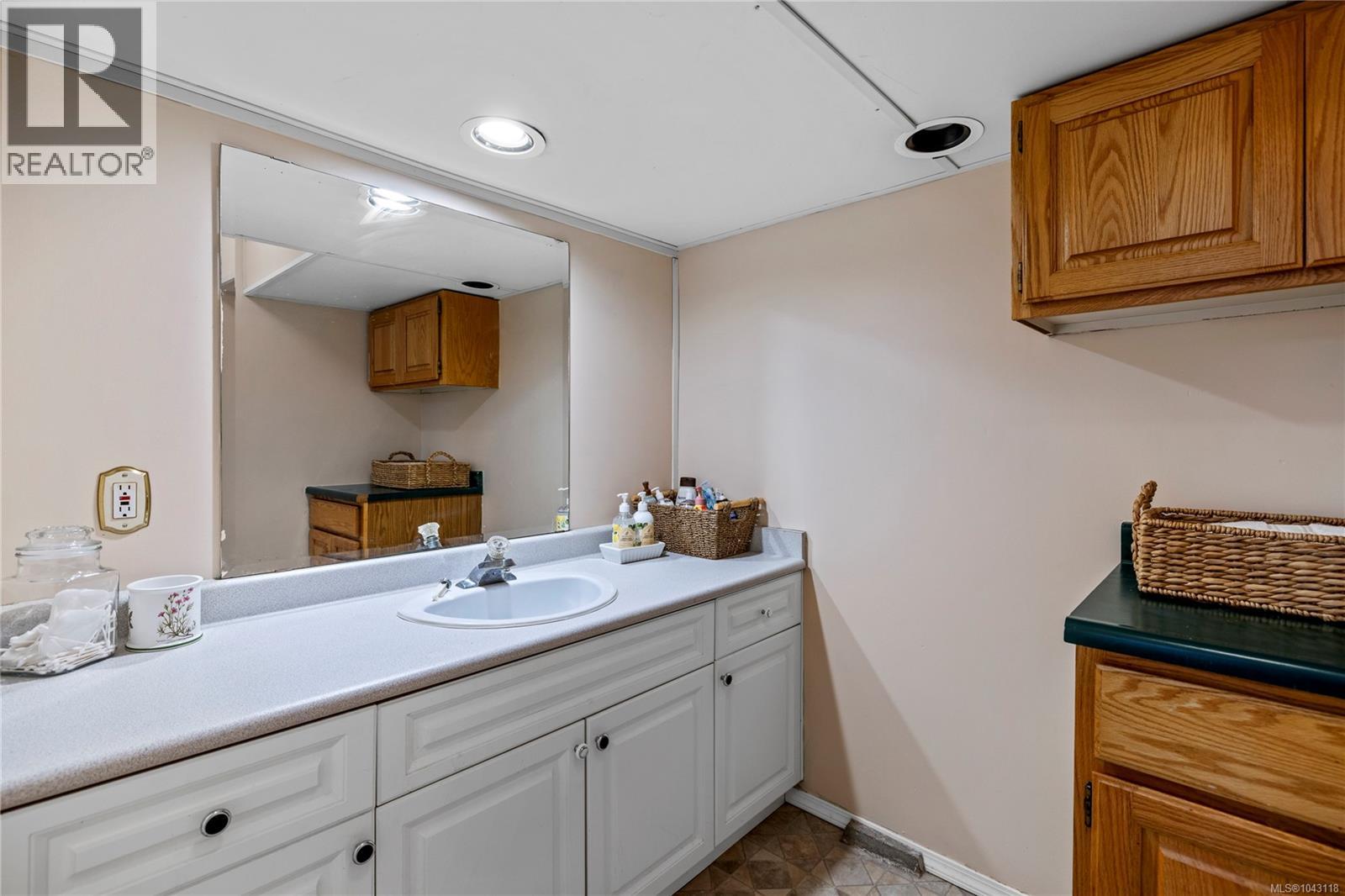 2497 Enefer Rd Property Photo 46