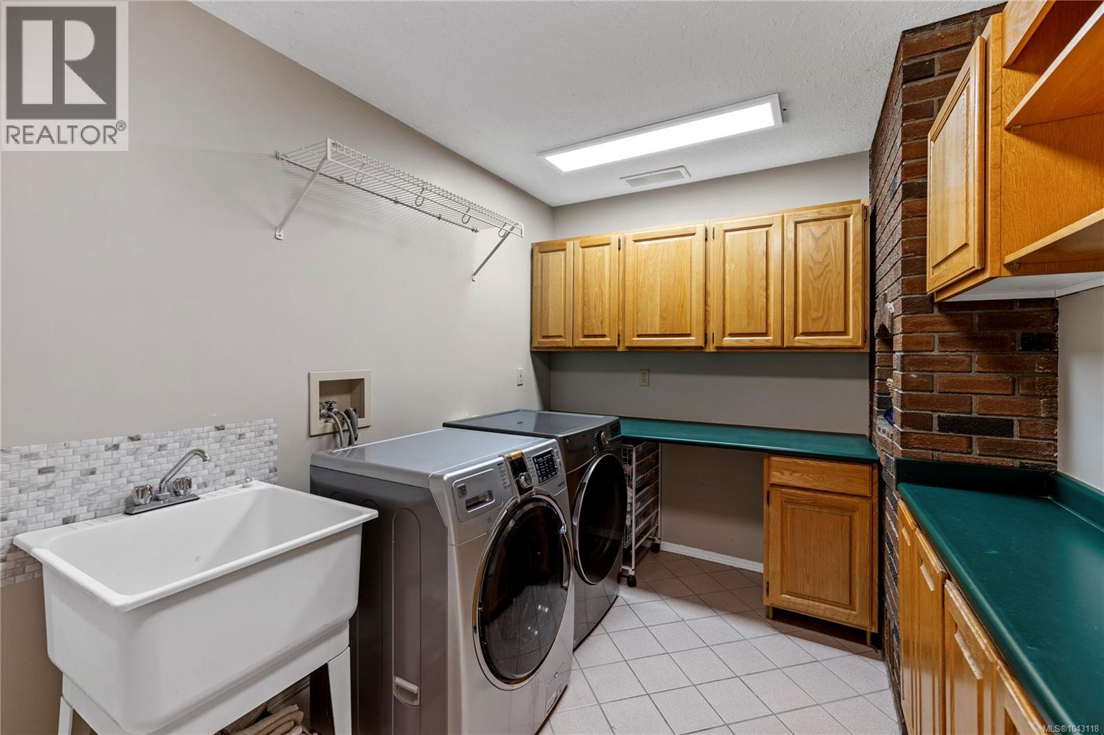2497 Enefer Rd Property Photo 47