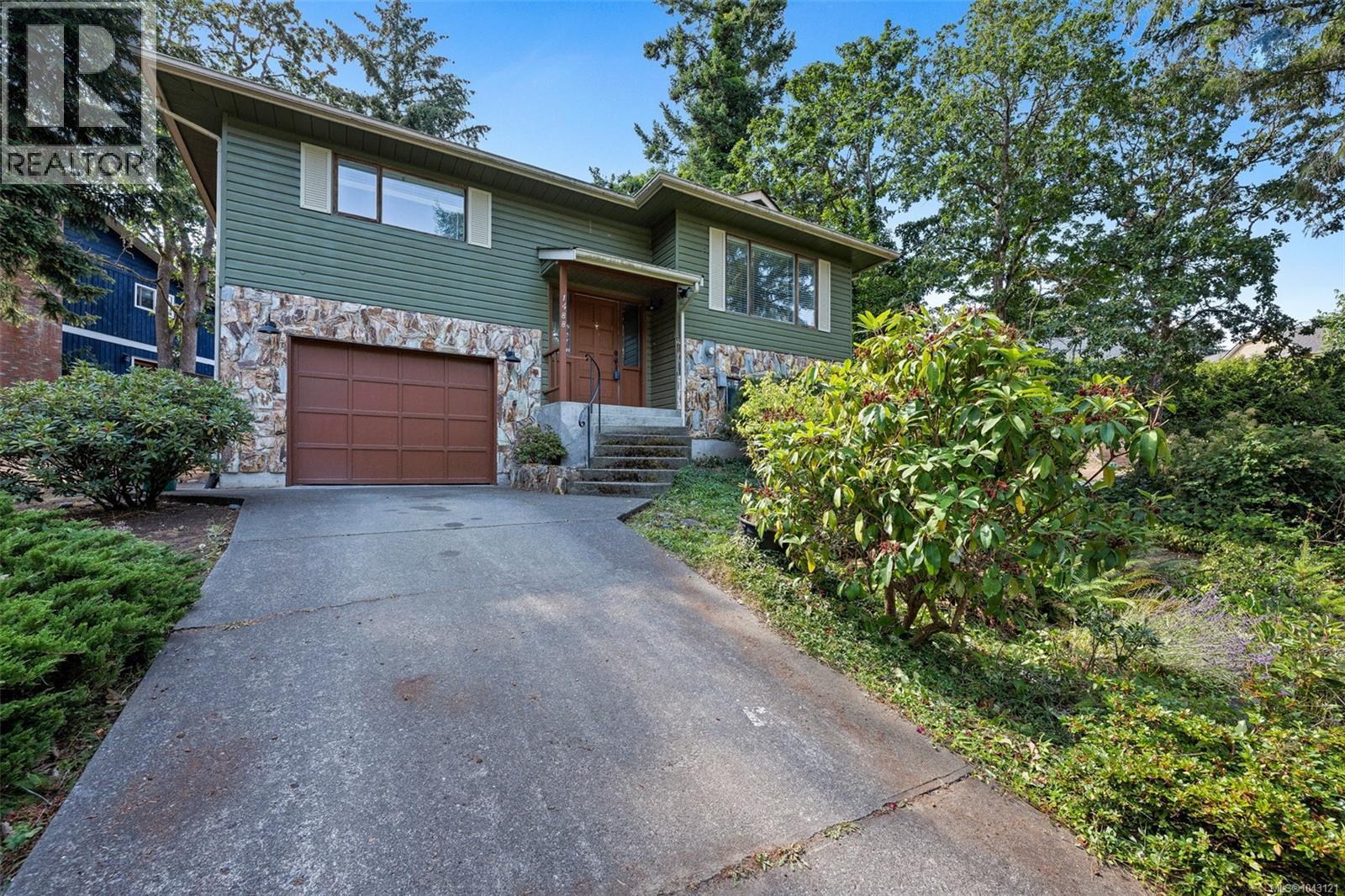 1488 Kingsview Rd Property Photo 5