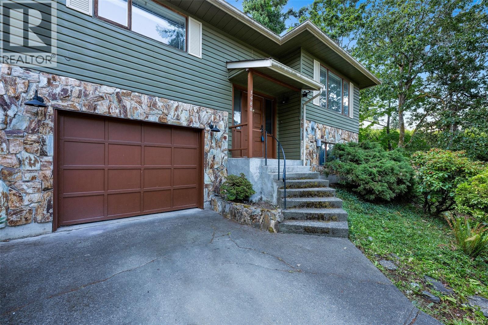 1488 Kingsview Rd Property Photo 6