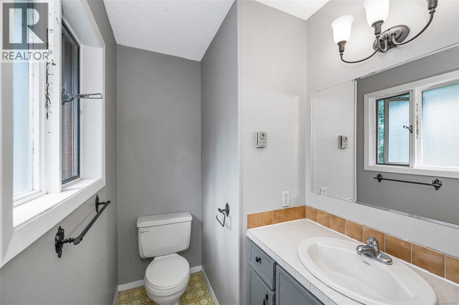 1488 Kingsview Rd Property Photo 35
