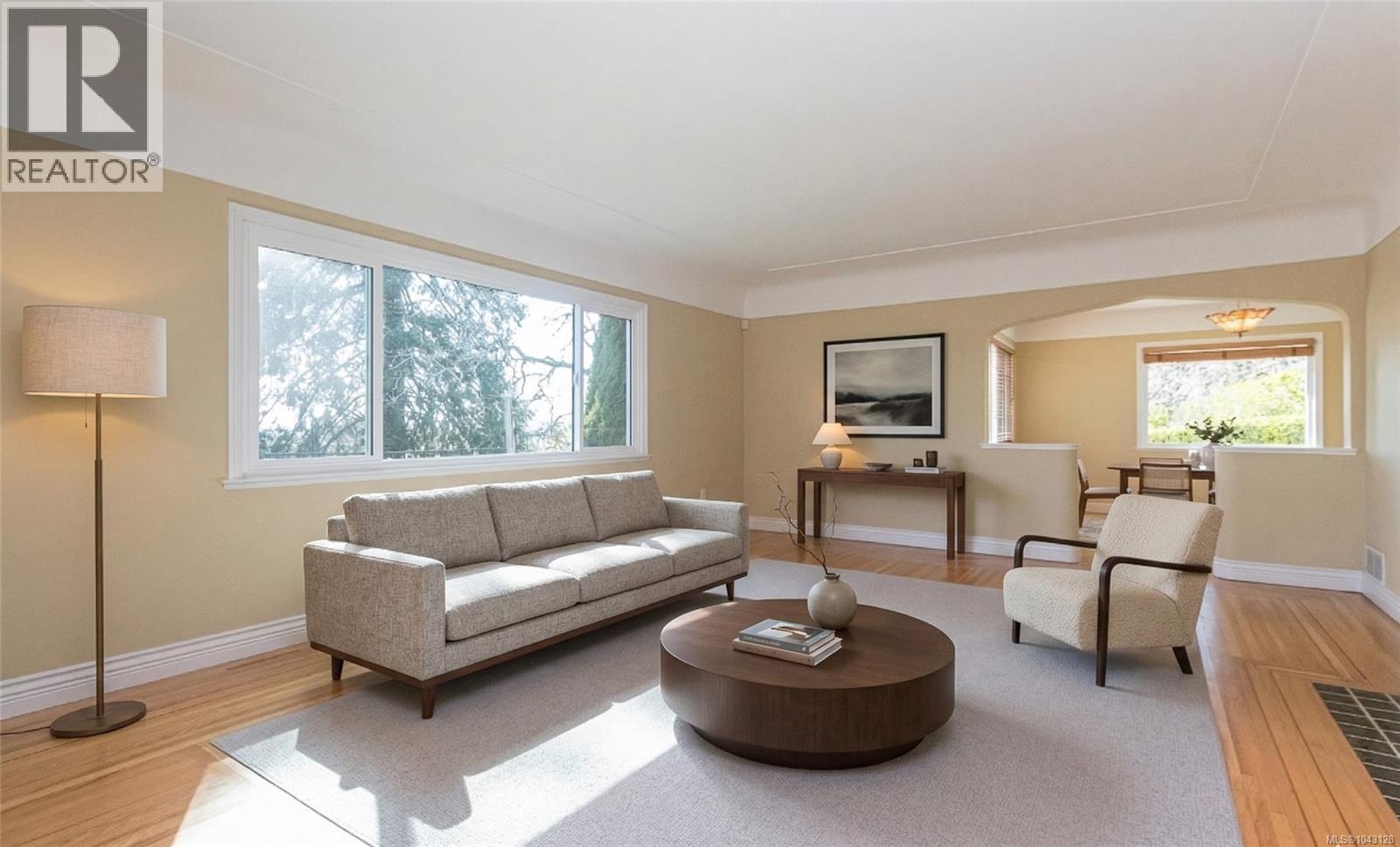 1184 Clovelly Terr Property Photo 10
