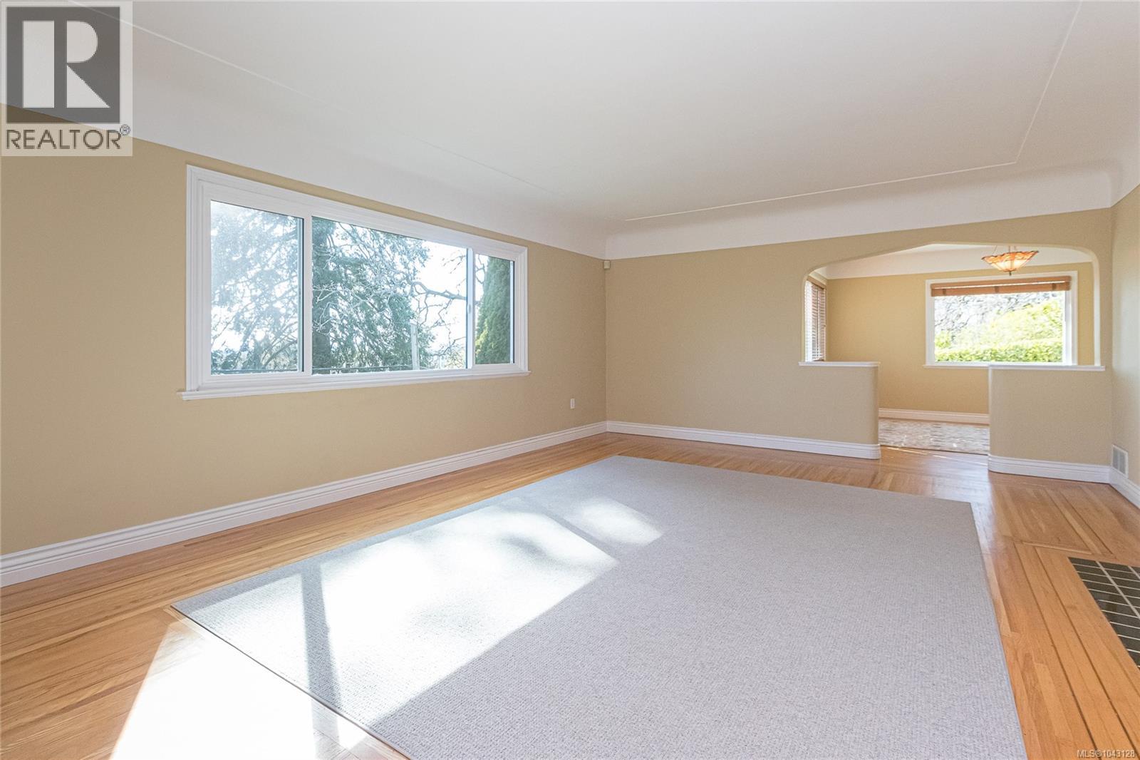 1184 Clovelly Terr Property Photo 11