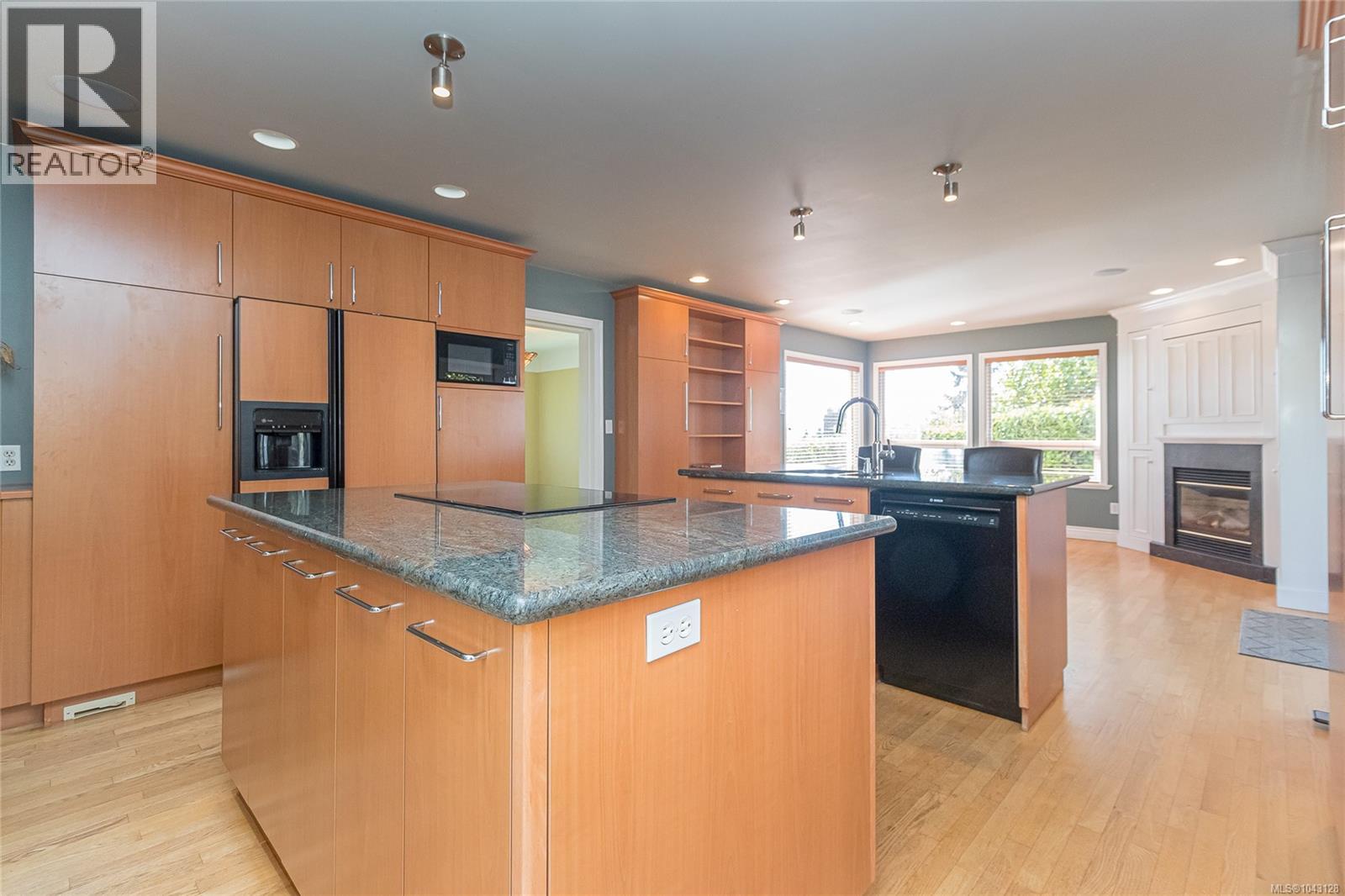 1184 Clovelly Terr Property Photo 20