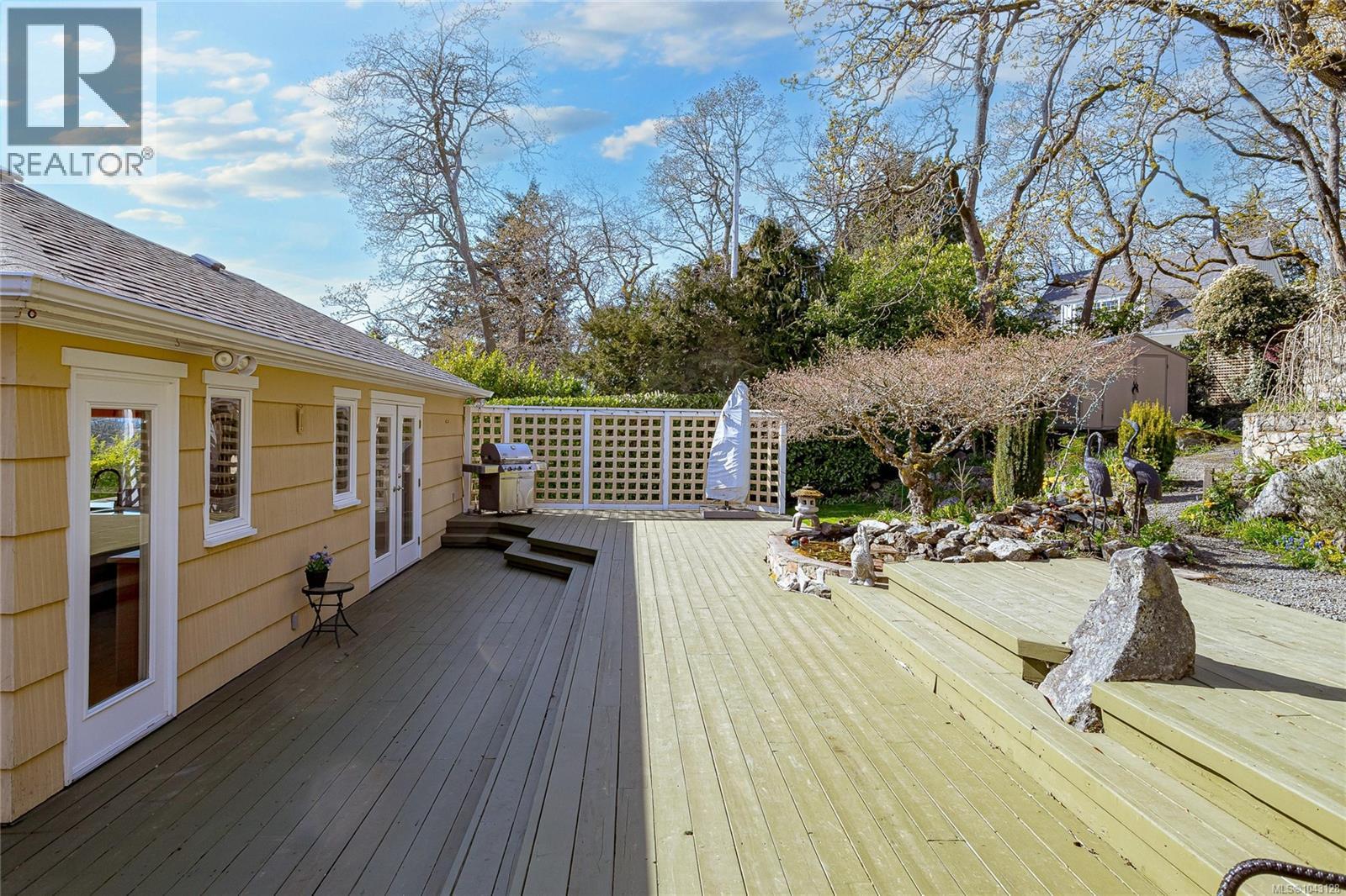 1184 Clovelly Terr Property Photo 40