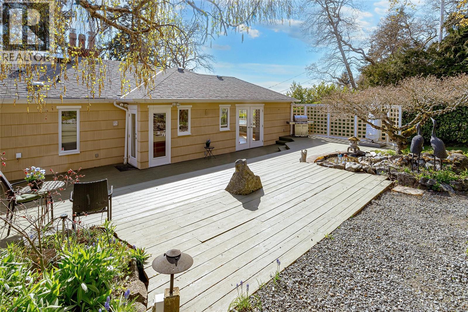 1184 Clovelly Terr Property Photo 44
