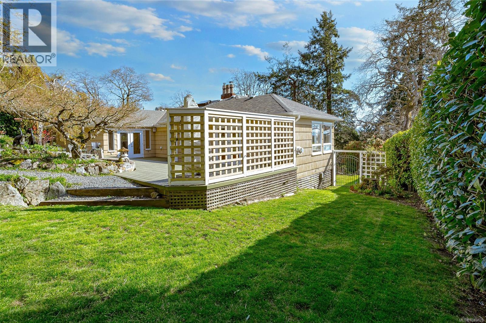 1184 Clovelly Terr Property Photo 45