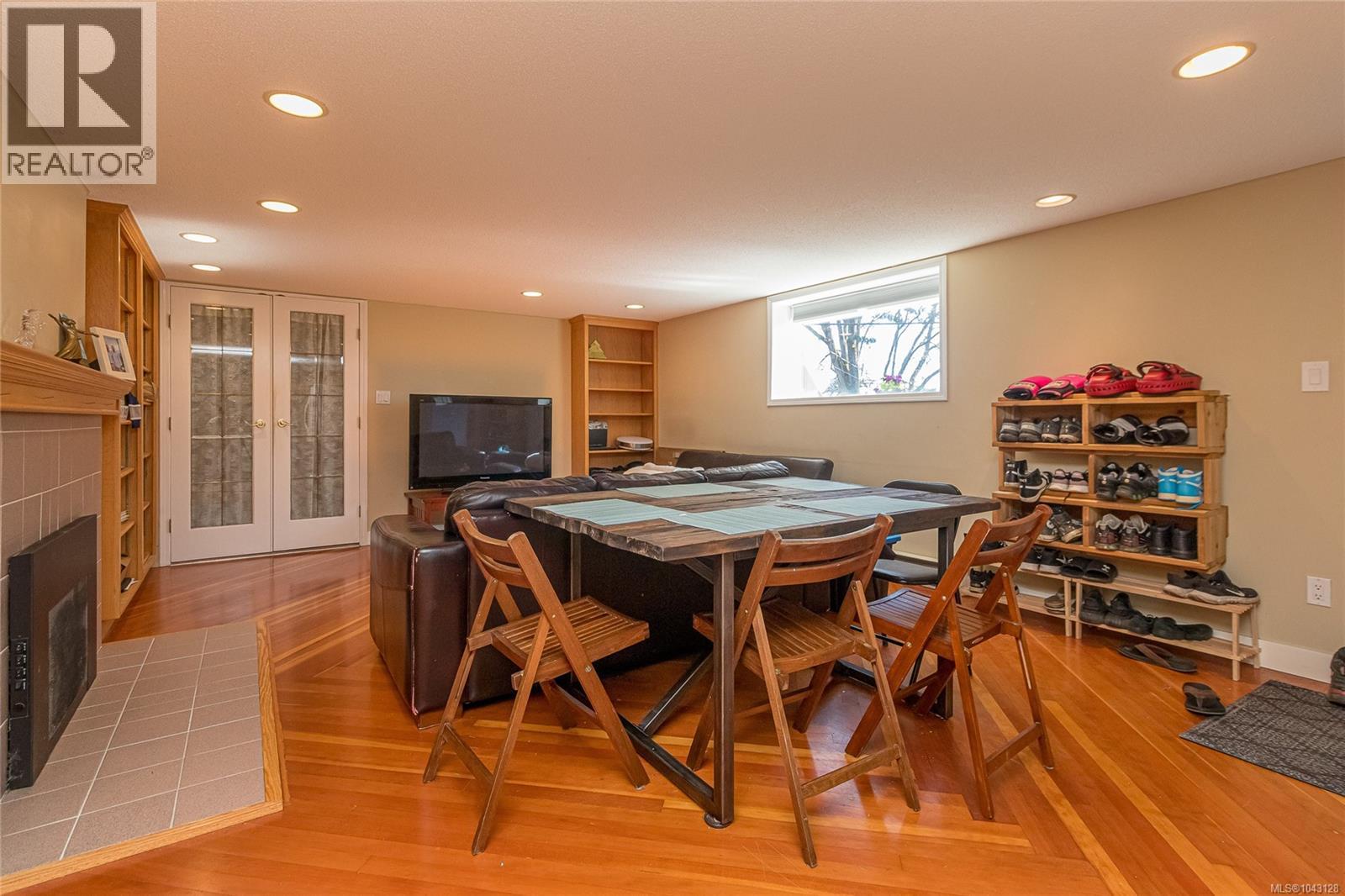 1184 Clovelly Terr Property Photo 54