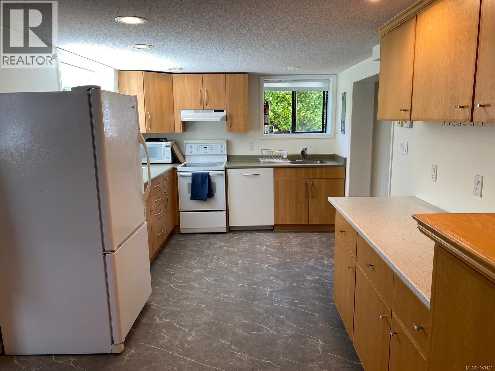 1184 Clovelly Terr Property Photo 55