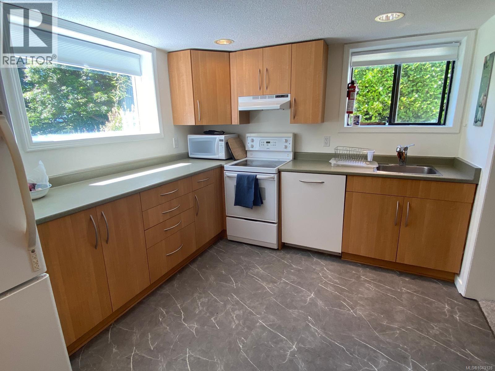 1184 Clovelly Terr Property Photo 56