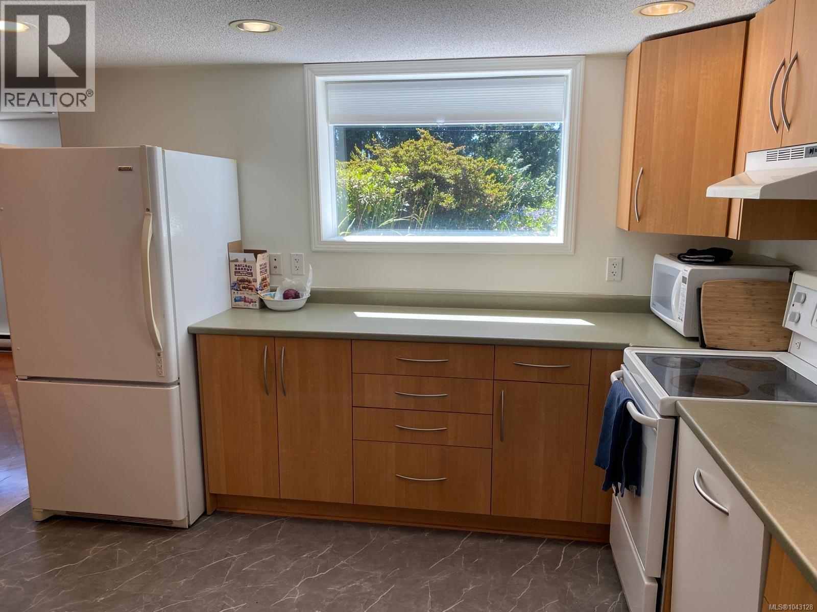 1184 Clovelly Terr Property Photo 57