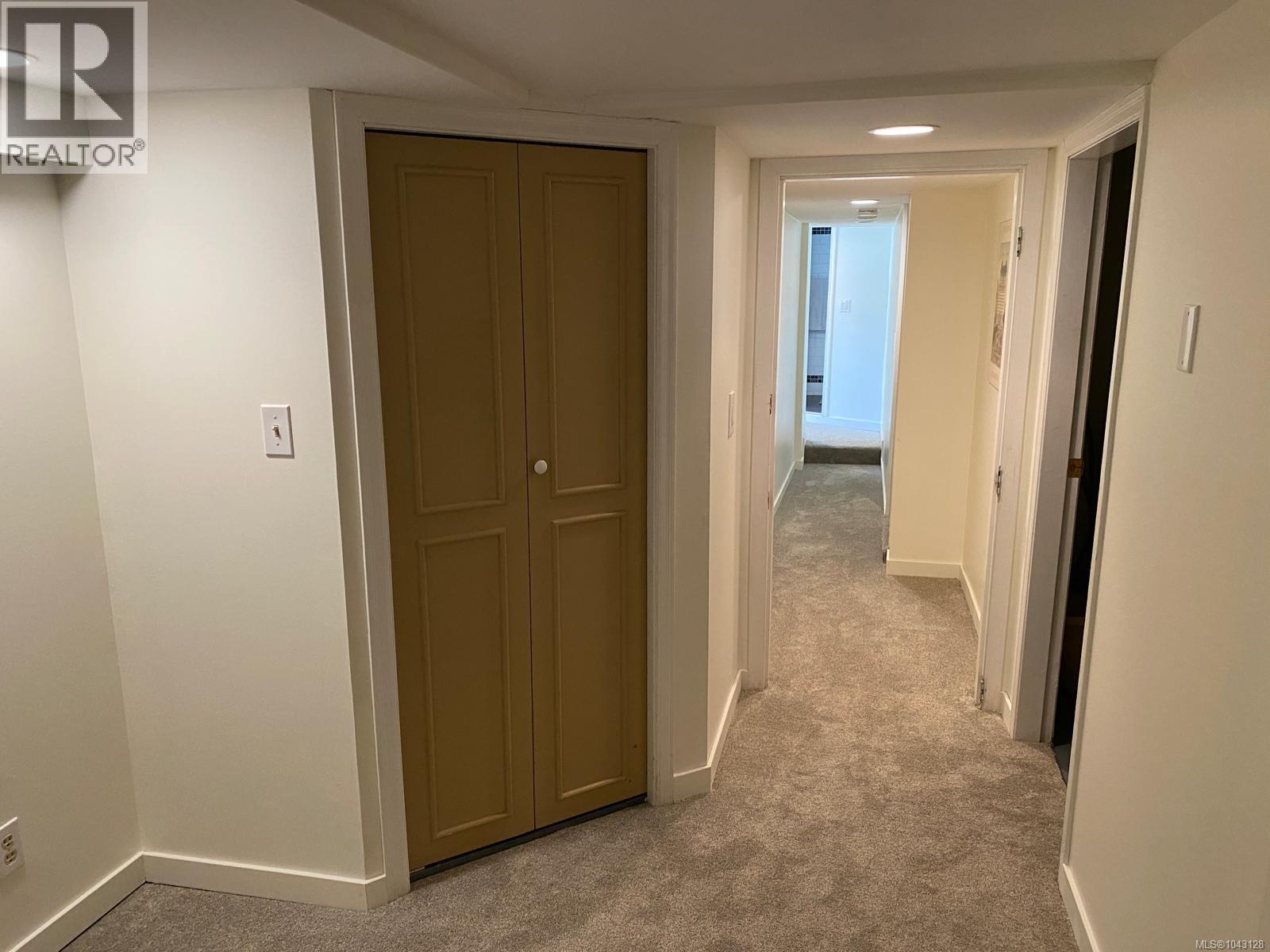 1184 Clovelly Terr Property Photo 63