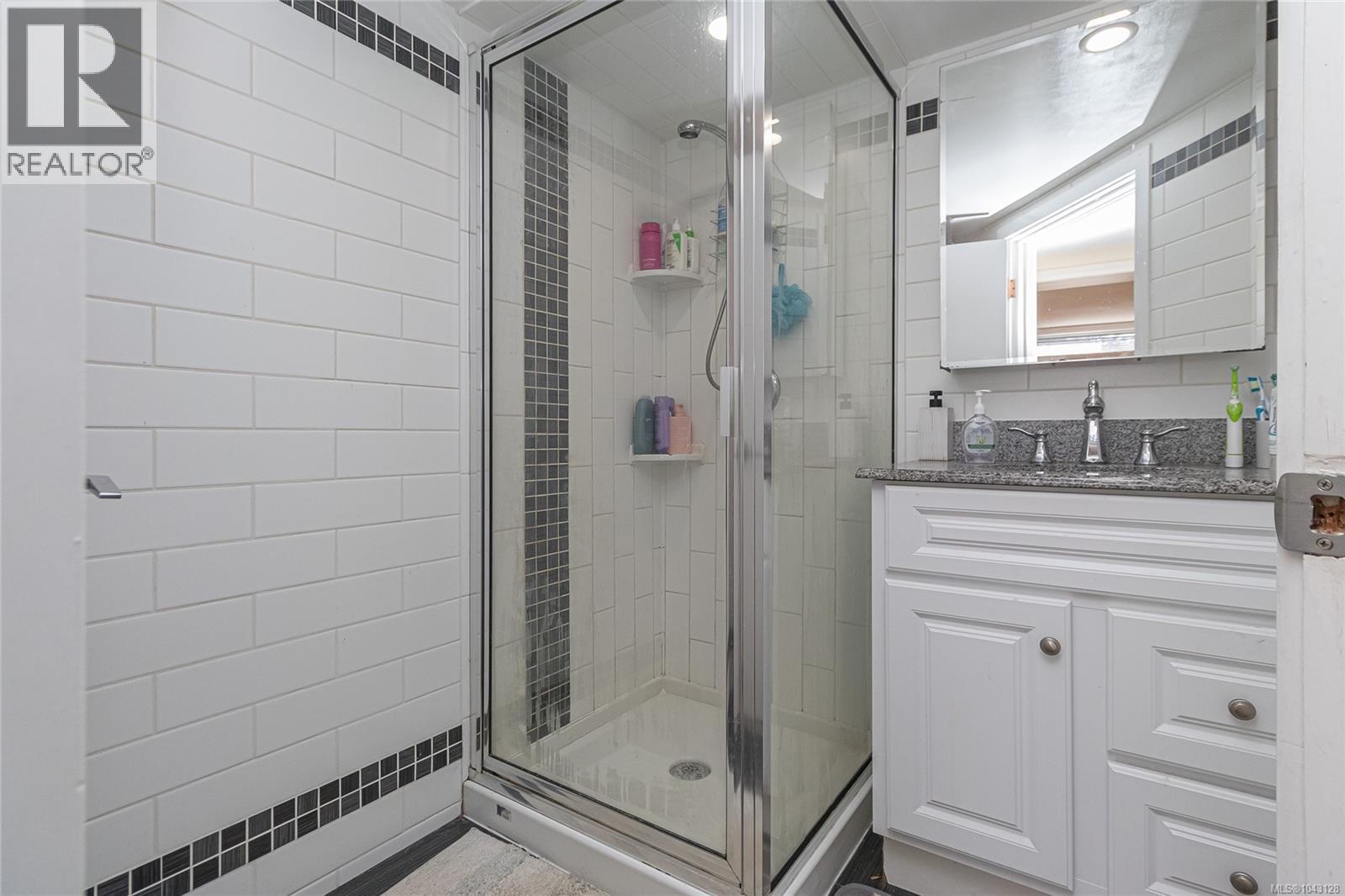 1184 Clovelly Terr Property Photo 65