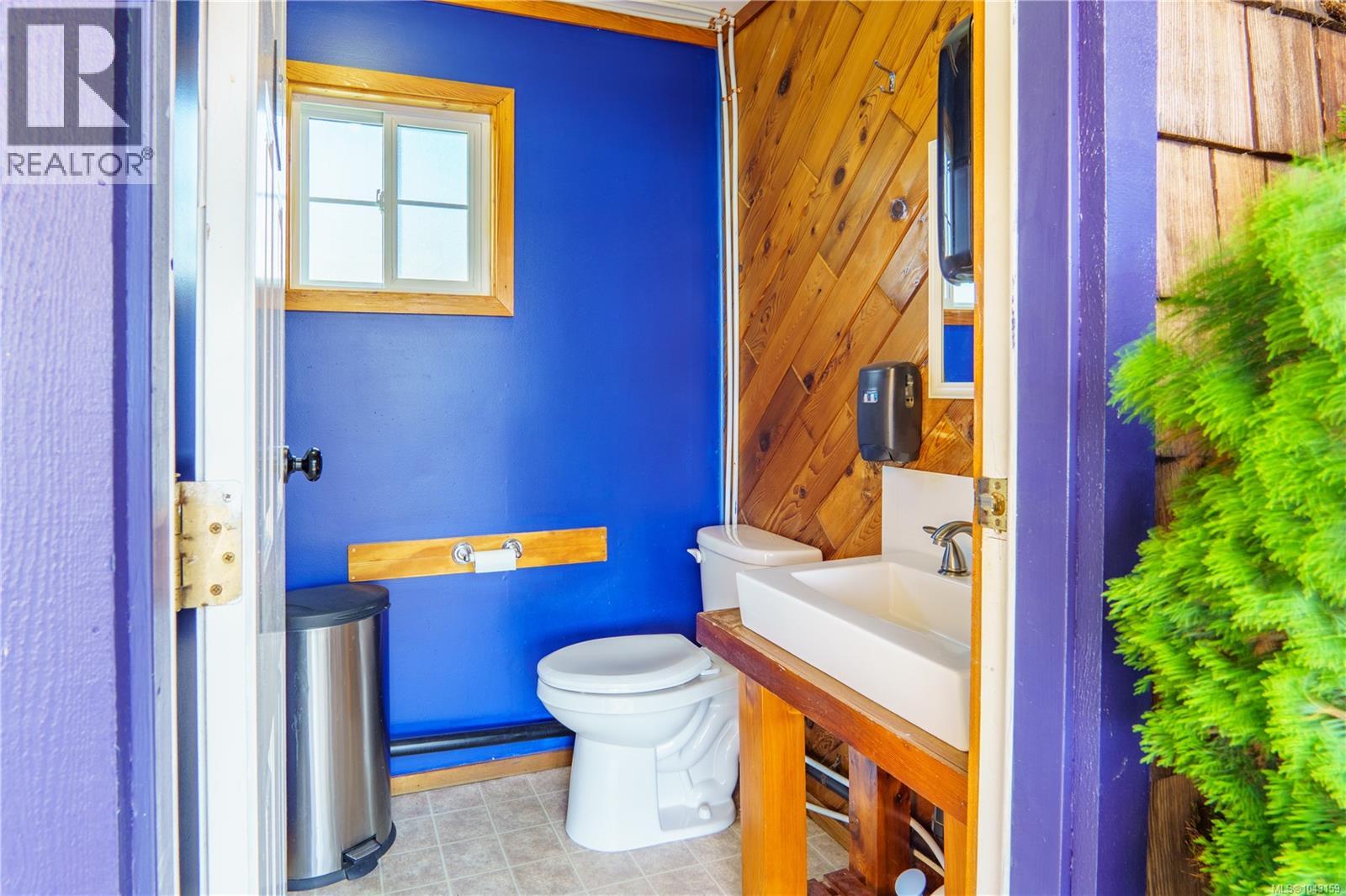 200 Hemlock St Property Photo 23