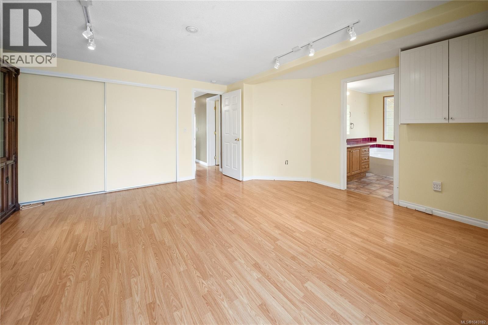 6214 Rich Rd Property Photo 21