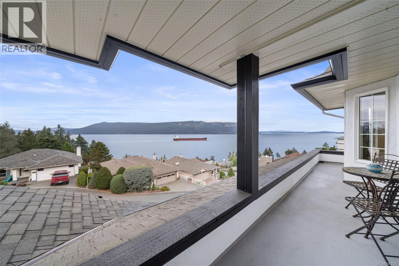 552 Marine Pl Property Photo 29