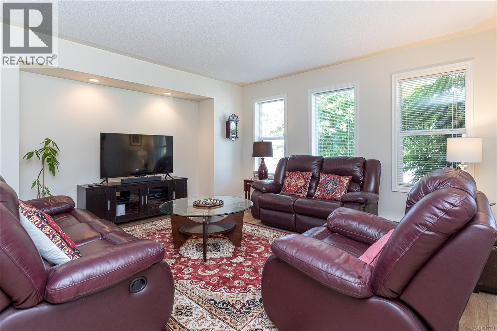 5 9650 Askew Creek Dr Property Photo 6