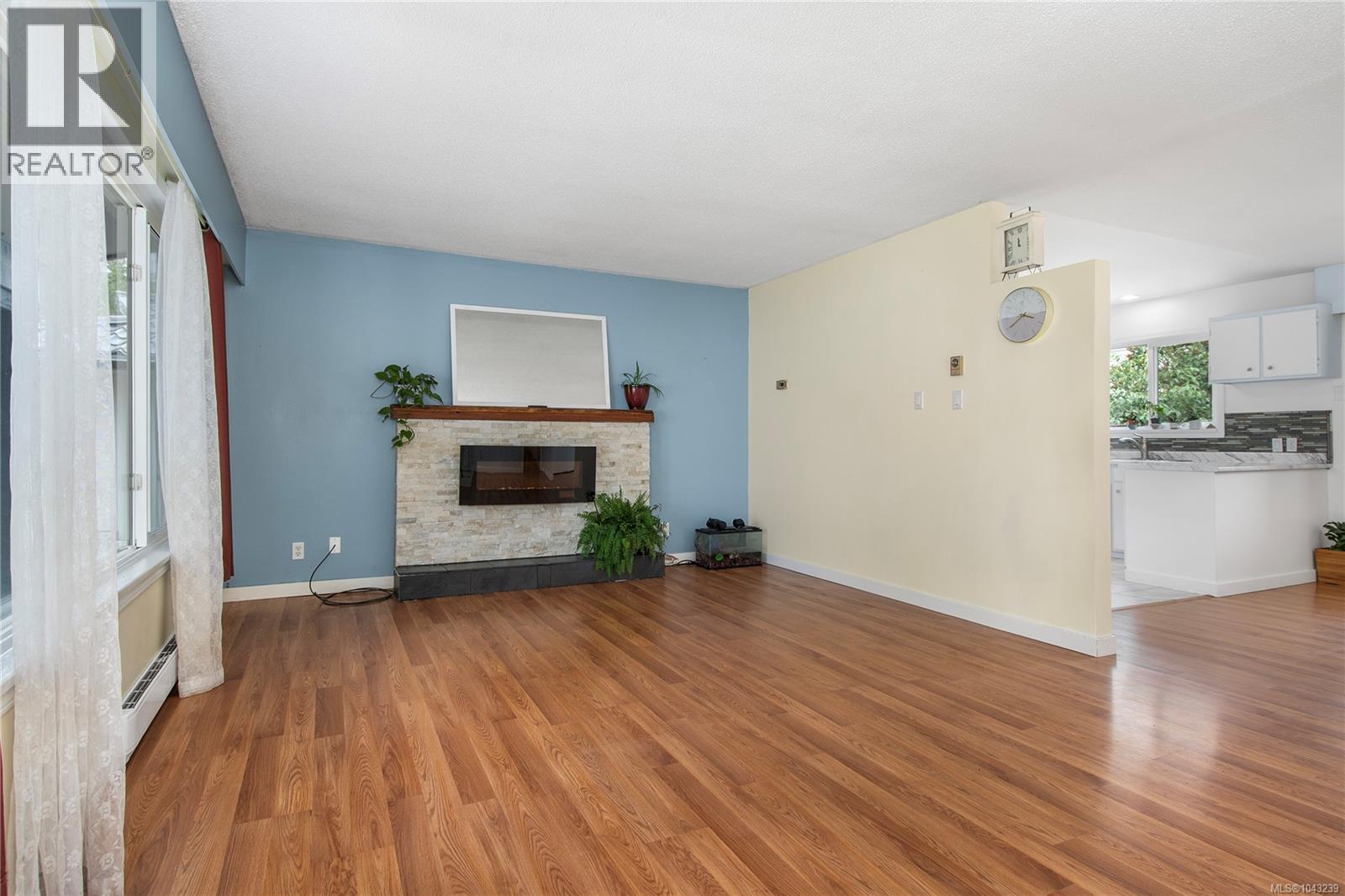 2505 Alder St S Property Photo 5