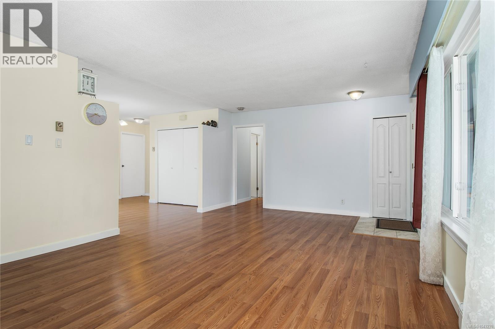 2505 Alder St S Property Photo 7