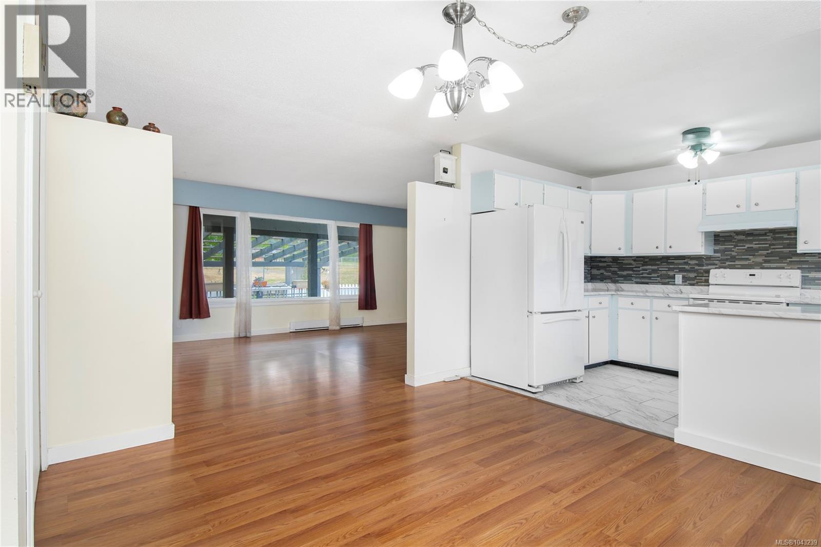 2505 Alder St S Property Photo 9