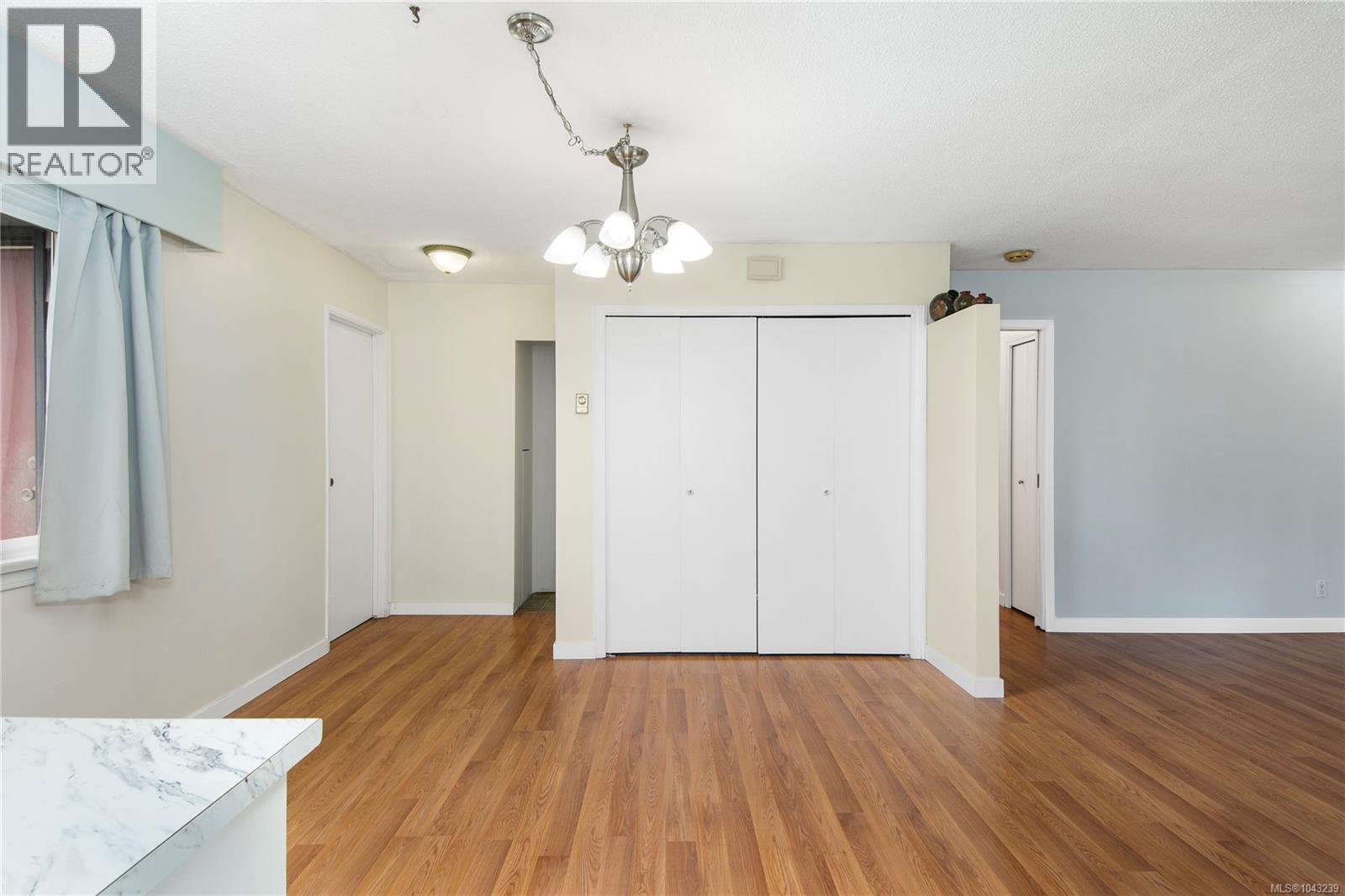 2505 Alder St S Property Photo 13