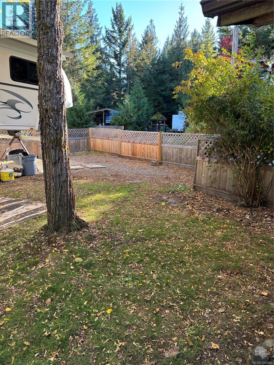 F14 2650 Turnbull Rd Property Photo 13