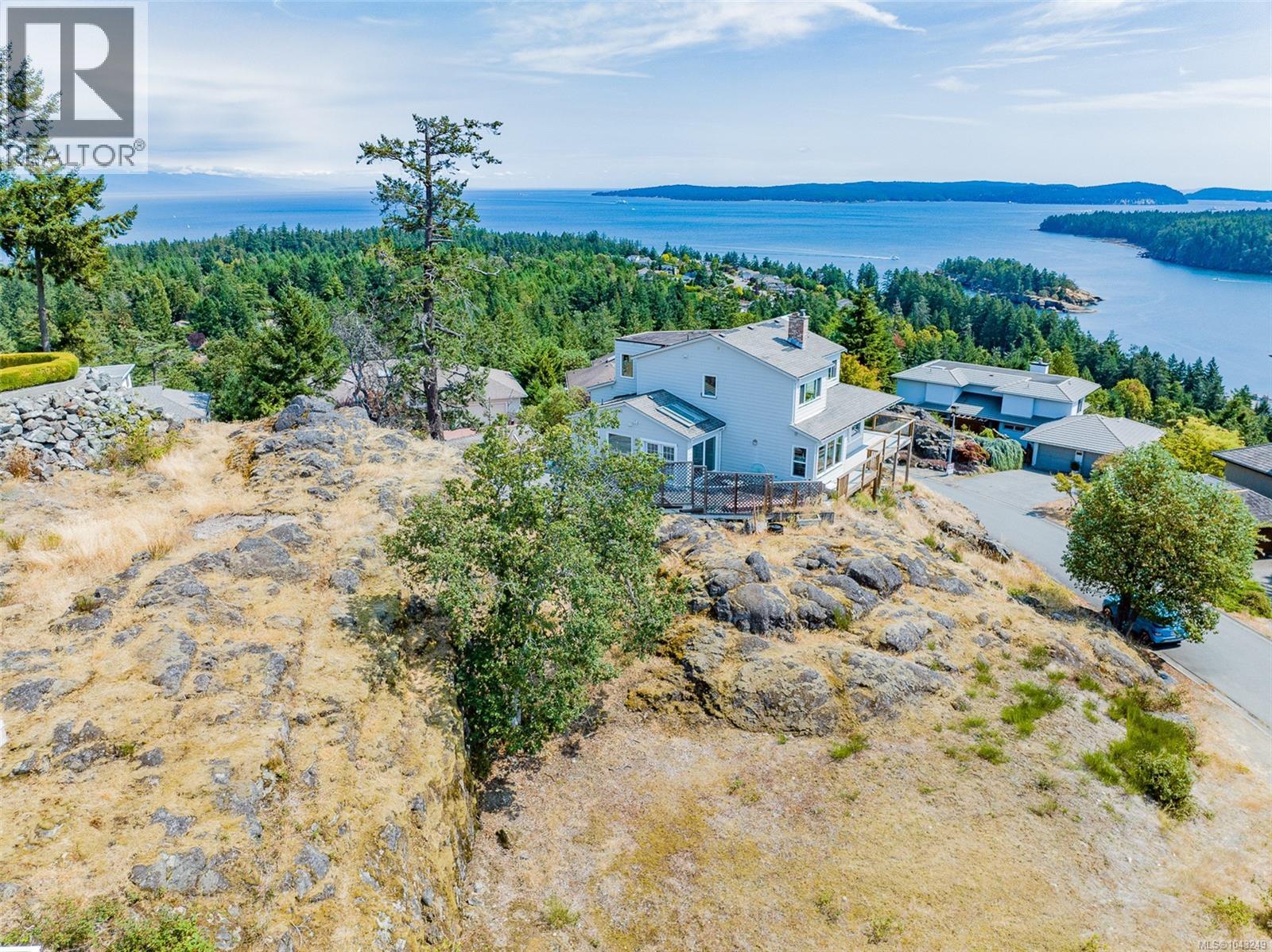 161 Canterbury Cres Property Photo 8