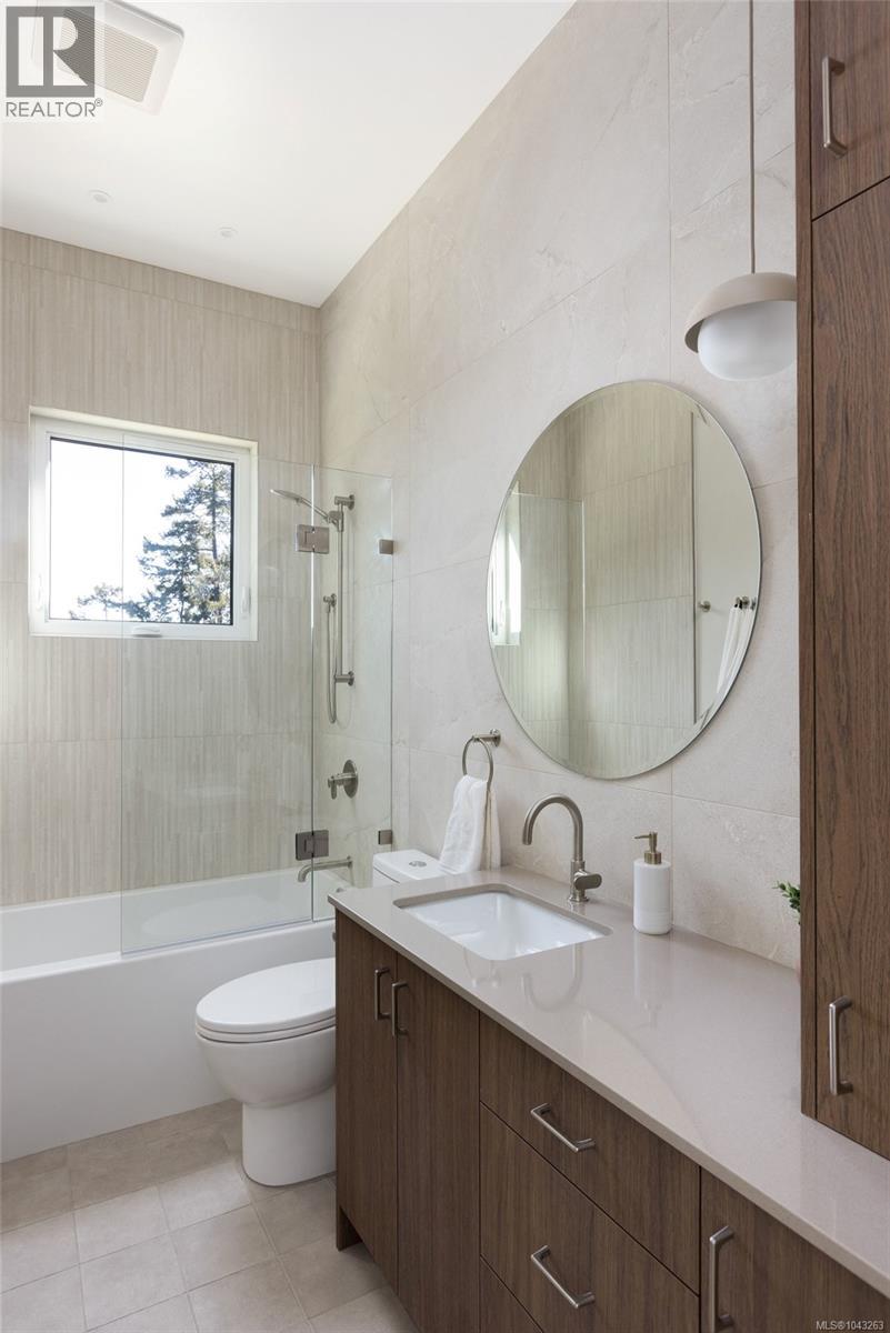 1677 Lands End Rd Property Photo 36