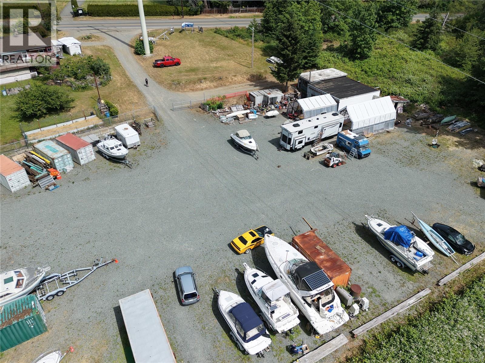 4767 Island Hwy N Property Photo 3