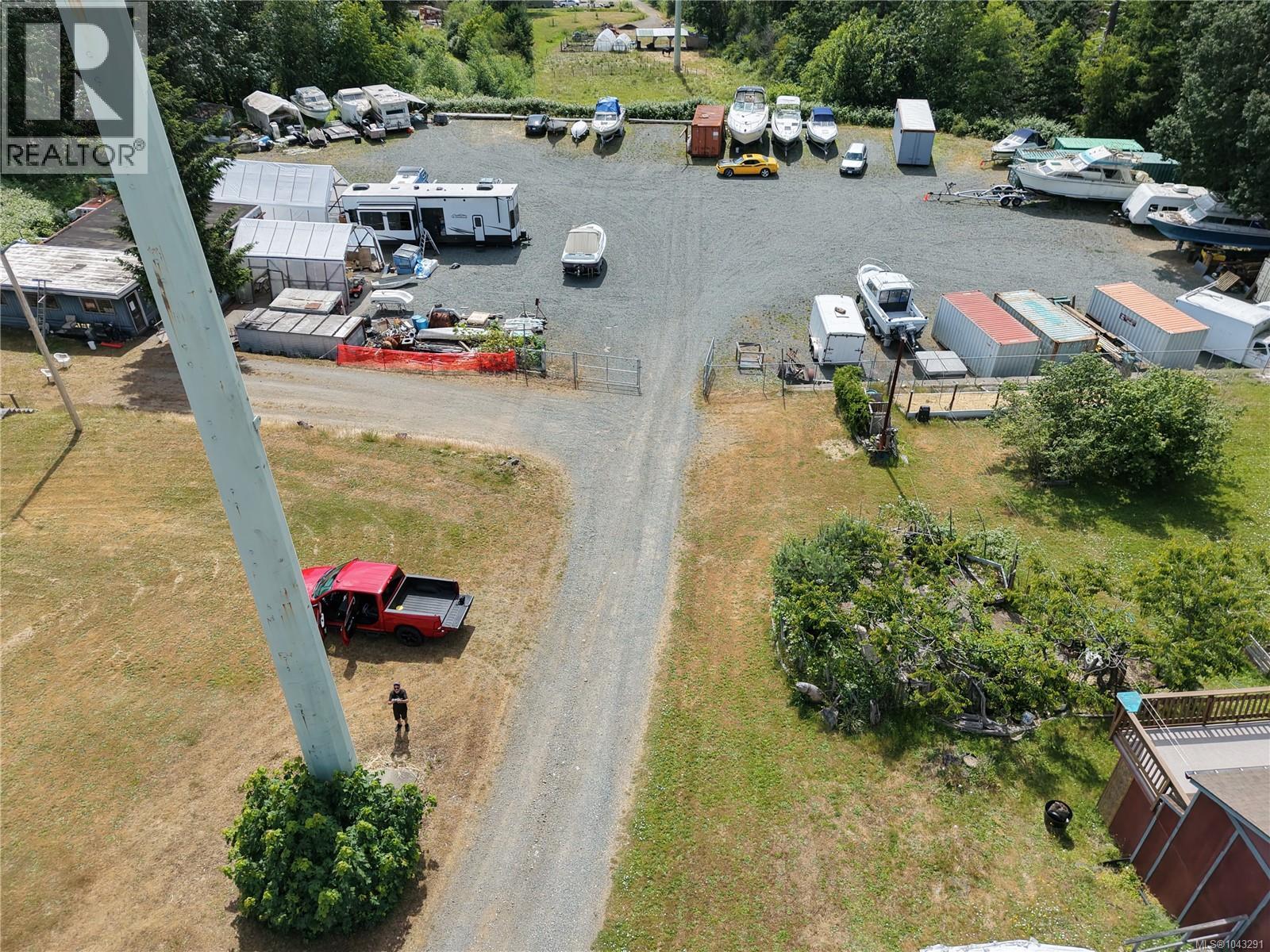 4767 Island Hwy N Property Photo 6