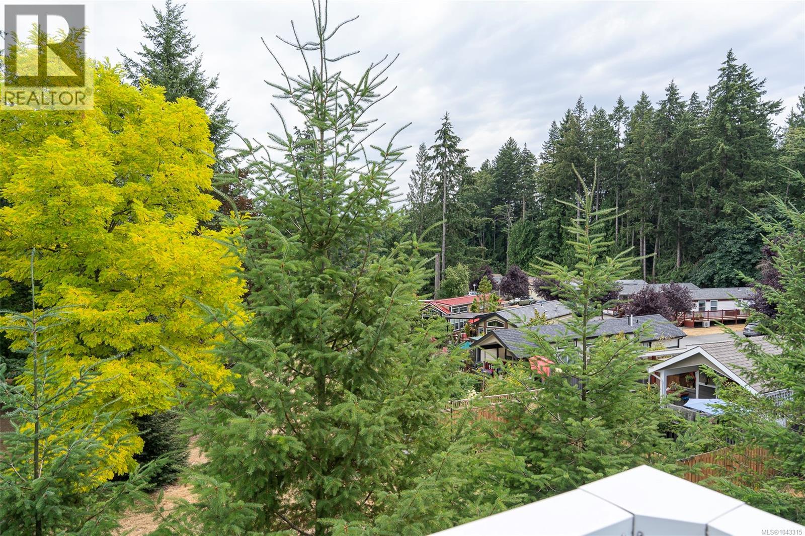 139 3042 River Rd Property Photo 8