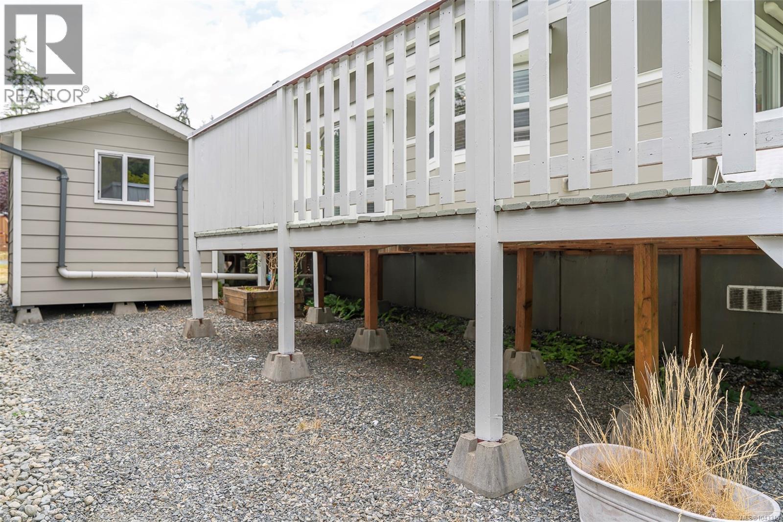 139 3042 River Rd Property Photo 29