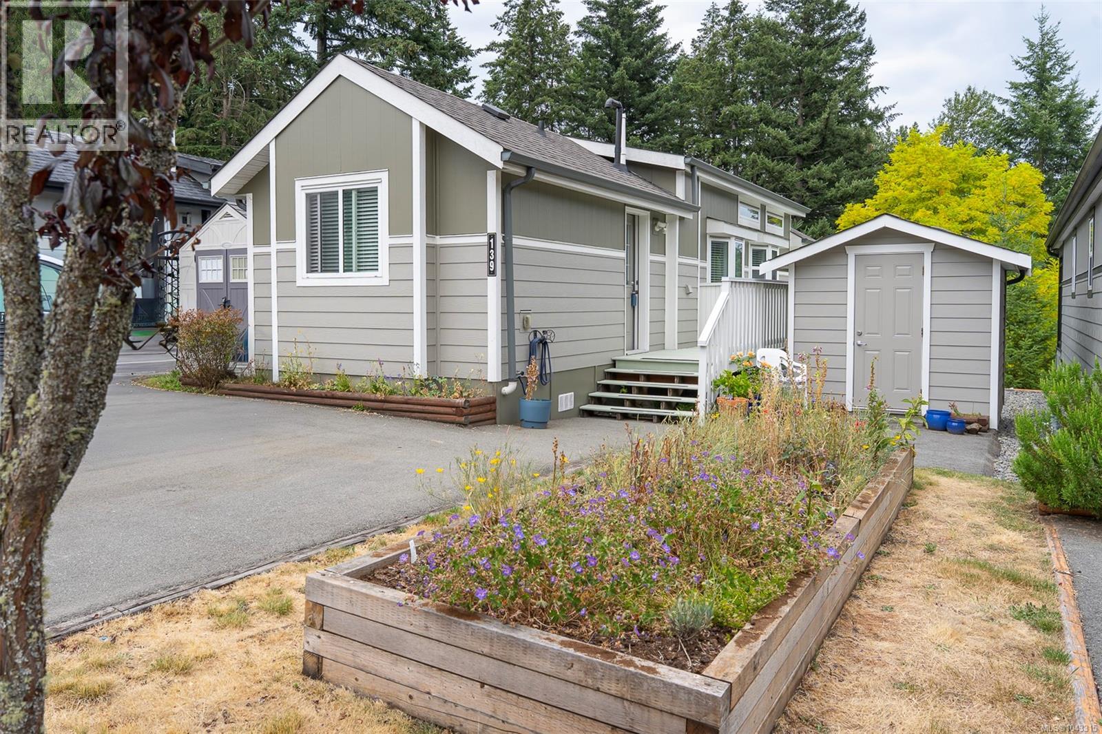 139 3042 River Rd Property Photo 34