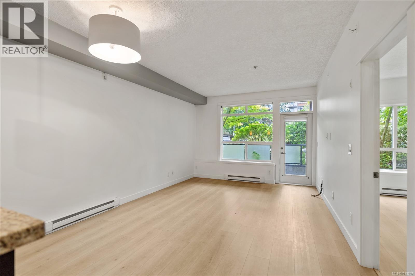 116 2710 Jacklin Rd Property Photo 6