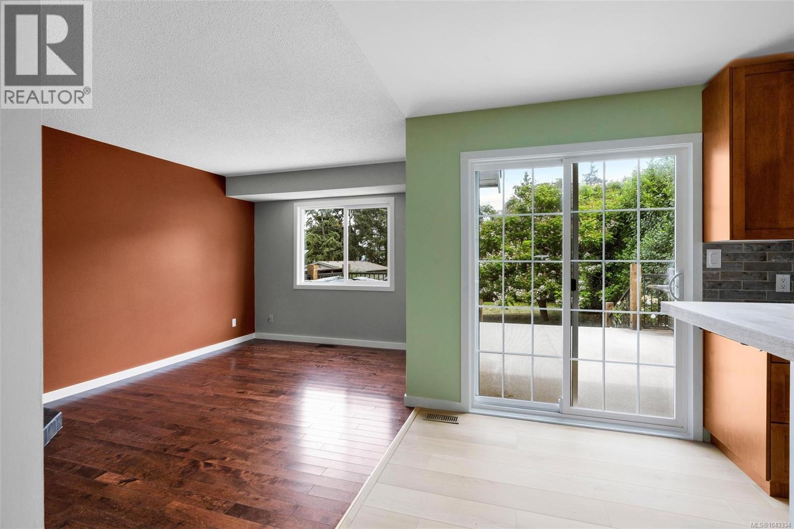 2473 Bidston Rd Property Photo 16