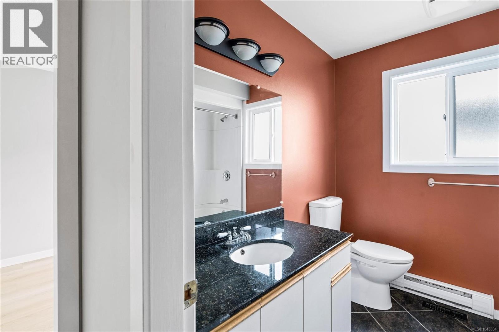 2473 Bidston Rd Property Photo 29