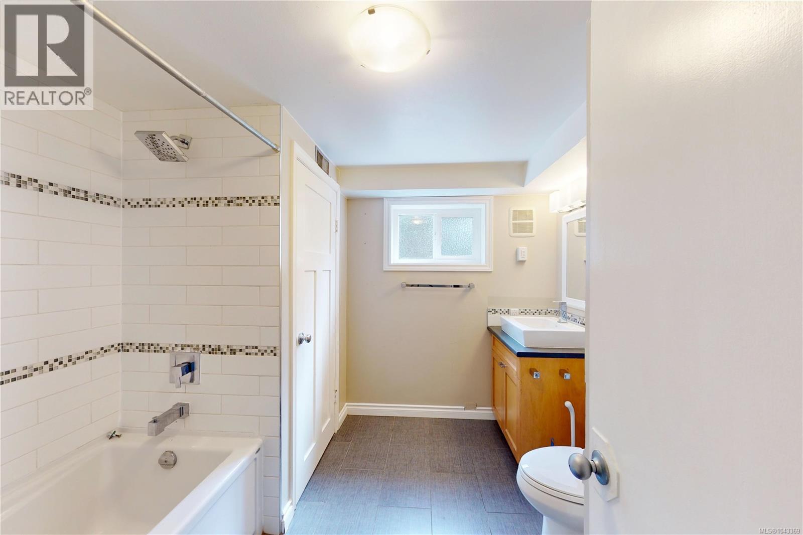 1710 Sprucewood Pl Property Photo 43