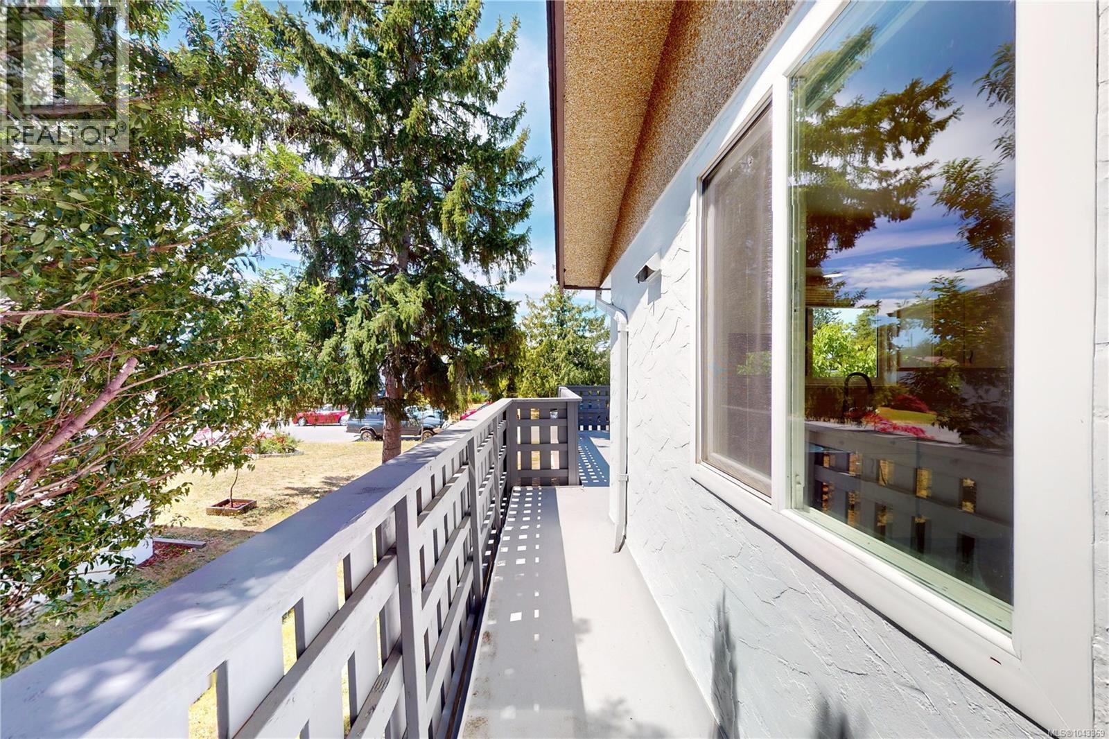 1710 Sprucewood Pl Property Photo 47