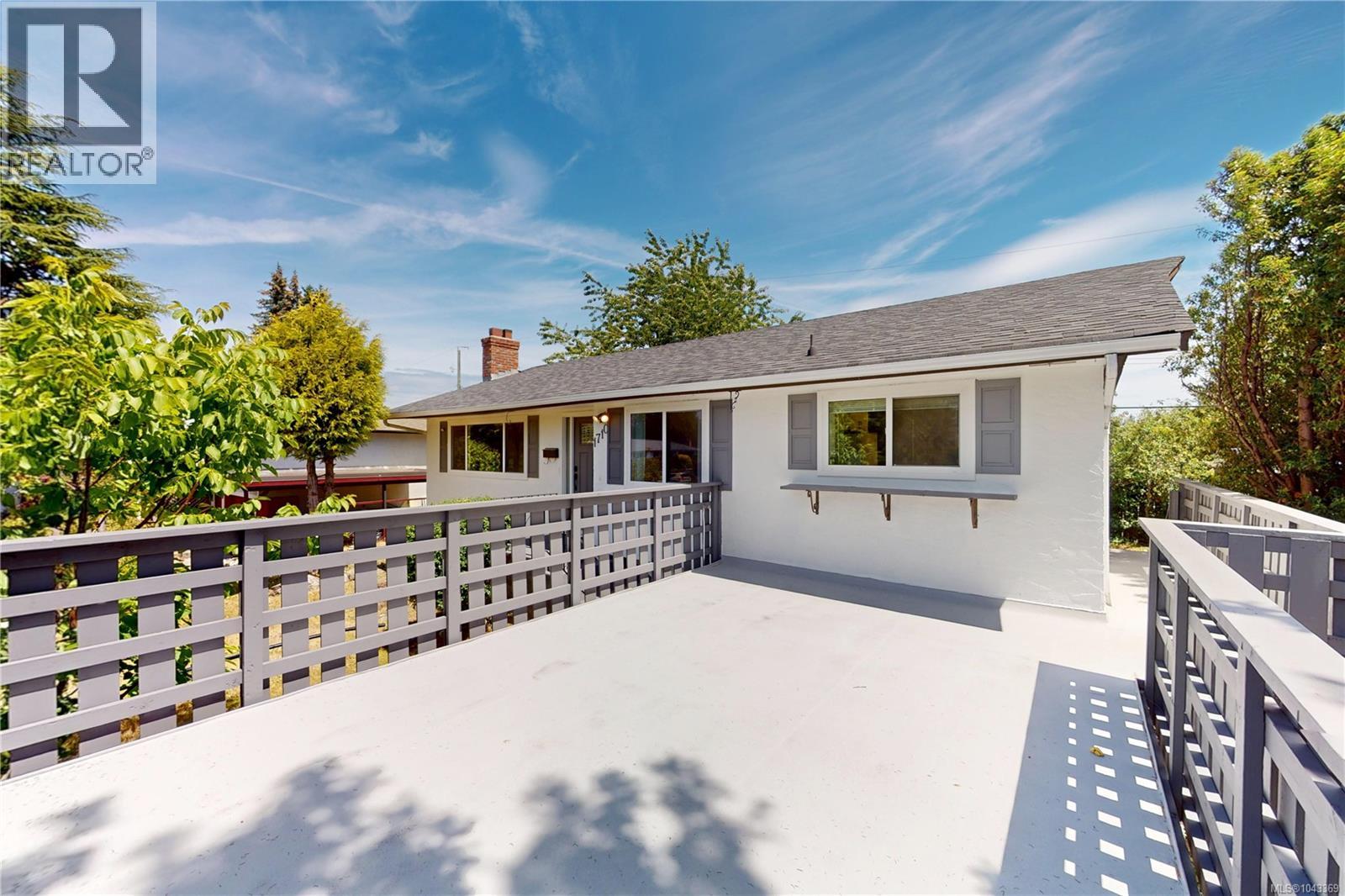 1710 Sprucewood Pl Property Photo 48