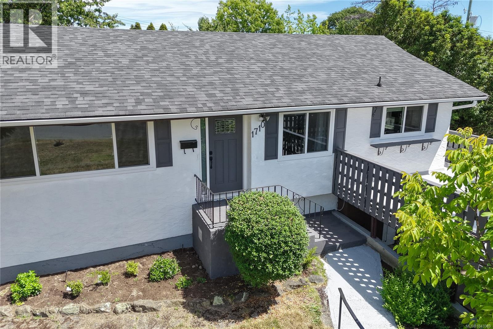 1710 Sprucewood Pl Property Photo 64