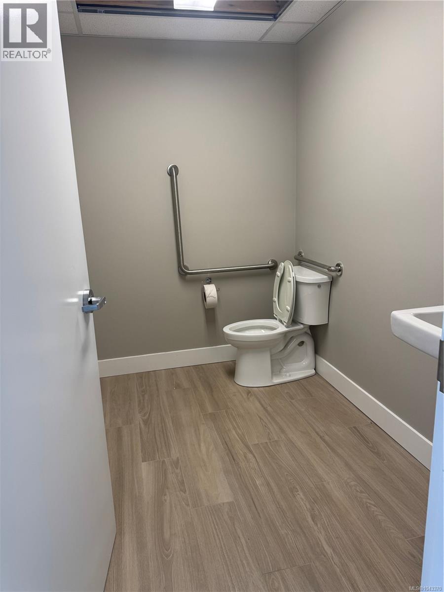 101 113 Hirst Ave E Property Photo 6