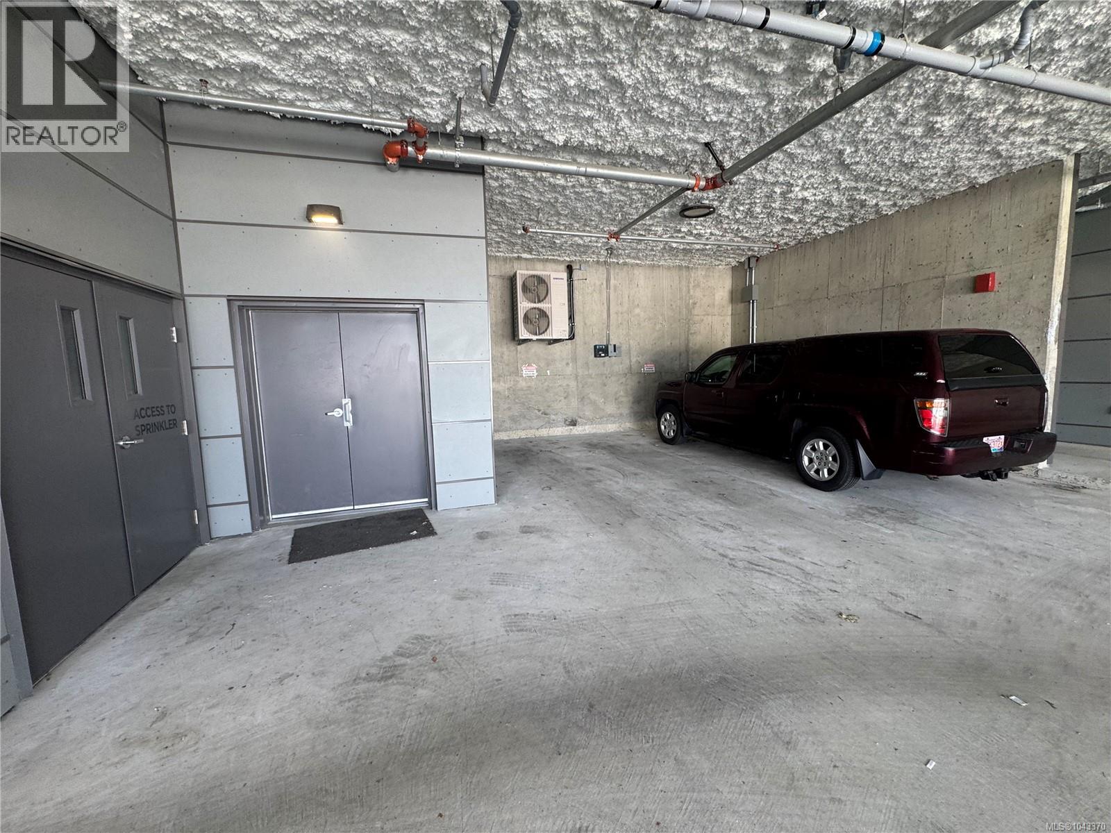 101 113 Hirst Ave E Property Photo 11