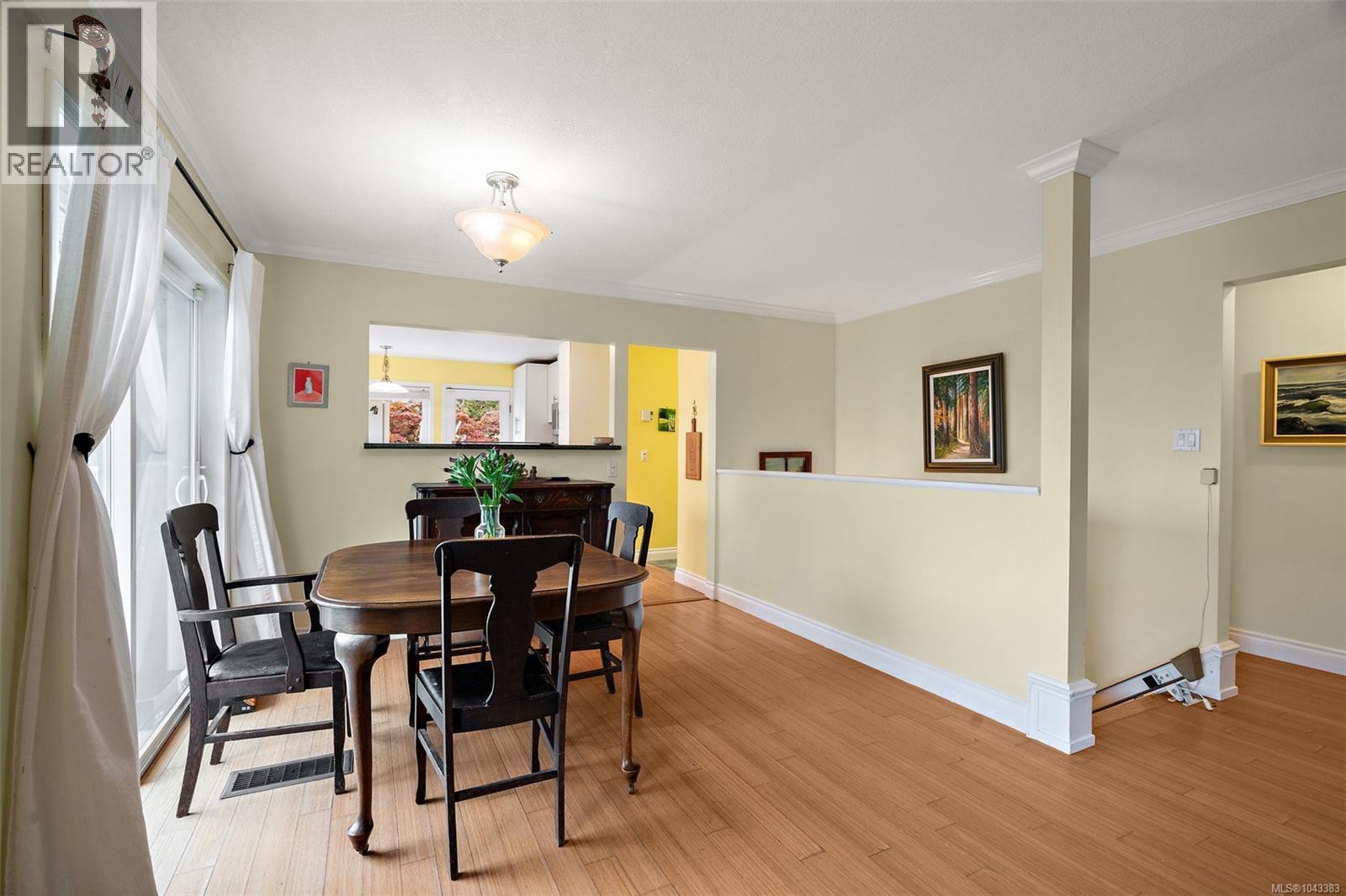 2197 Henlyn Dr Property Photo 10