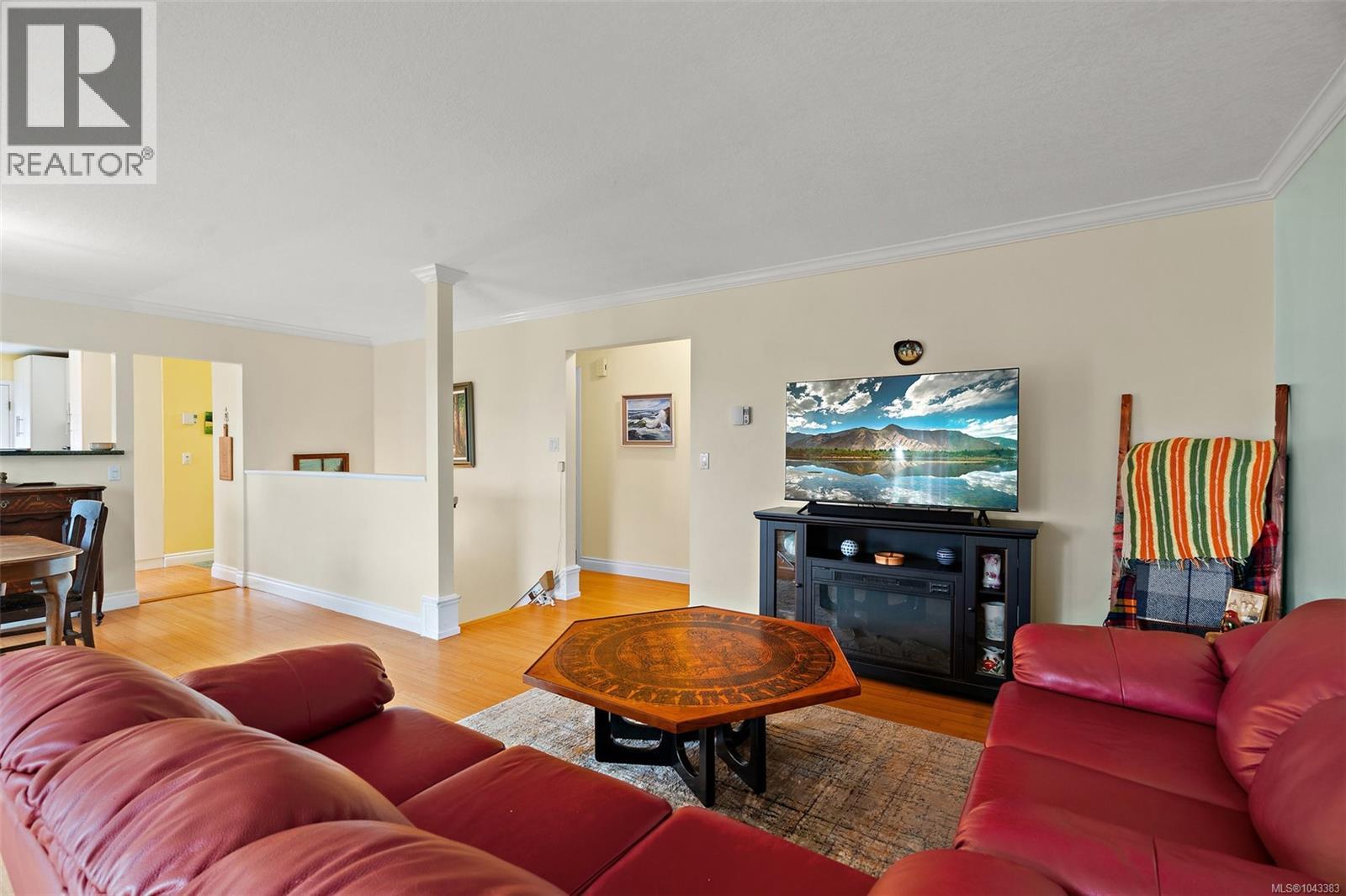 2197 Henlyn Dr Property Photo 12